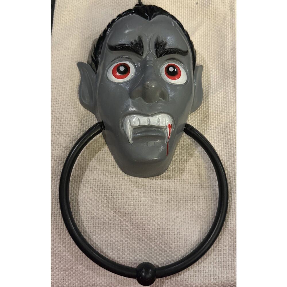 Vintage Halloween‎ Door Knocker 3D Molded Plastic Vampire Classic Fangs 11”